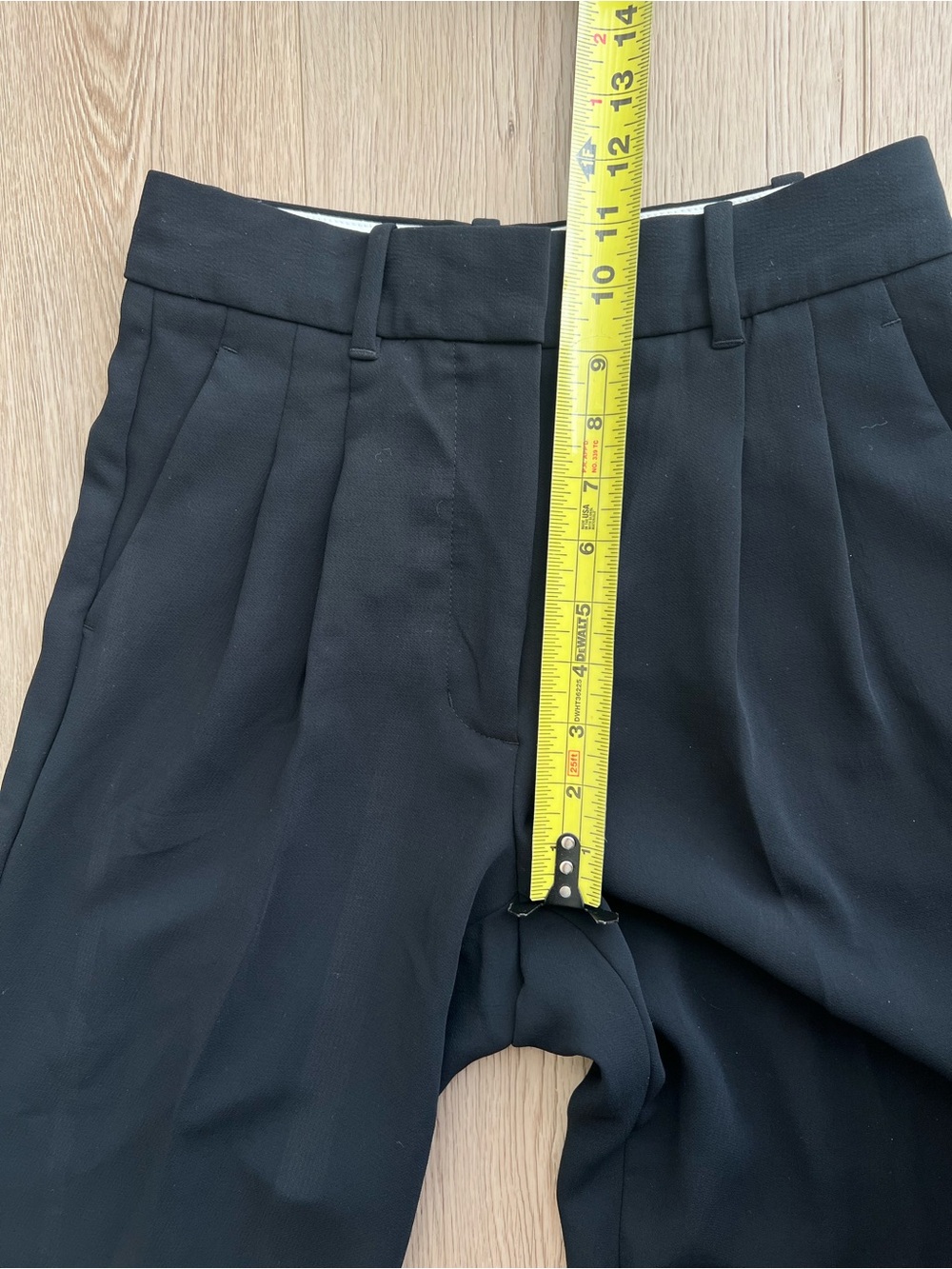 NWOTS Aritzia The Effortless Pant™ Curve-Fit - Crepette™ Sz 2 Black - Picture 9 of 13